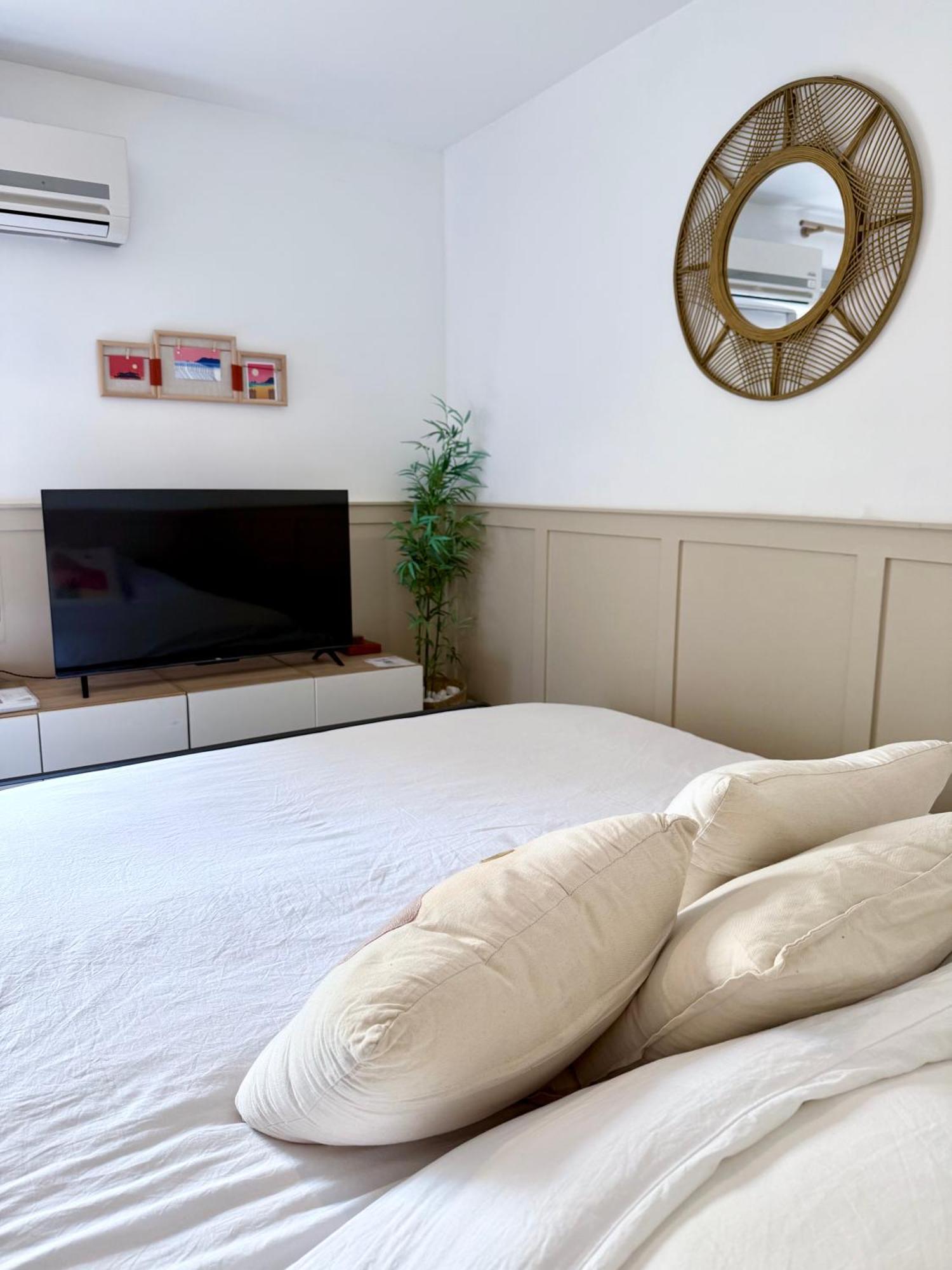 Appart Cosy, Piscine, Clim, Parking Prive - Proche Plage - Arrivee Autonome - Lit Queen Size Ла Сен-сюр-Мер Екстериор снимка